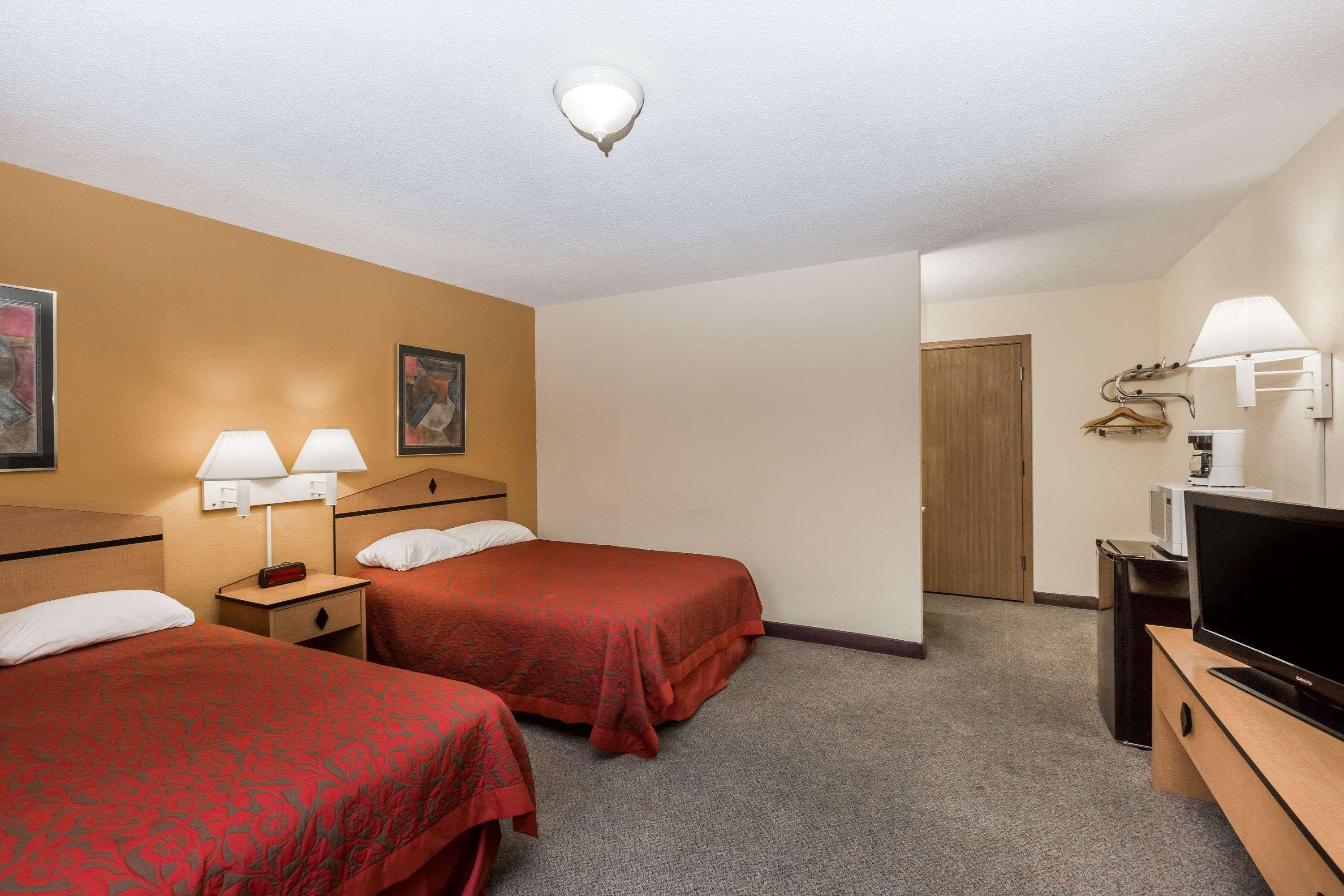 Days Inn By Wyndham Atlantic Exterior foto